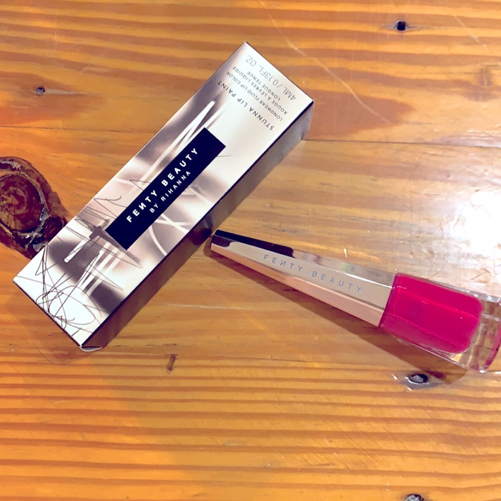 Fenty Beauty Stunna Lip Paint Unlocked